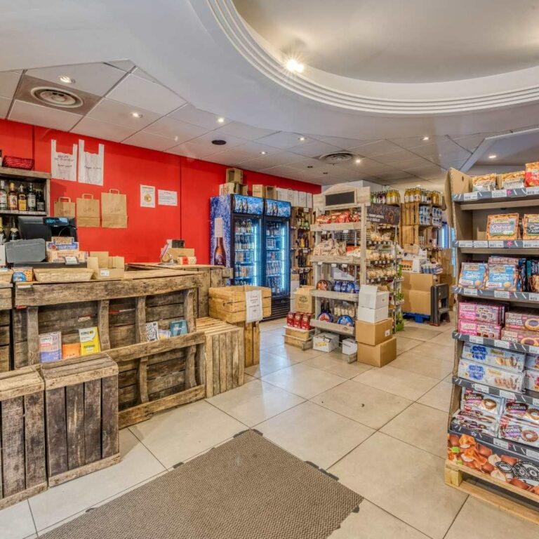 La Fourmi en livraison de repas à domicile et click & collect avec LYON Eats