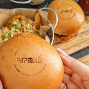 Smoké and fries en livraison de repas à domicile et click & collect avec LYON Eats