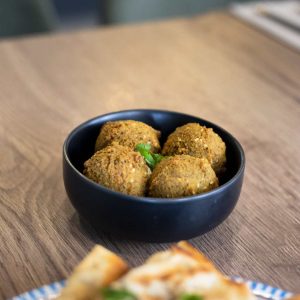 Aklé en livraison de repas à domicile et click & collect avec LYON Eats