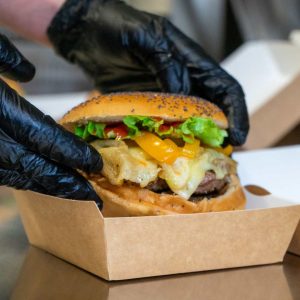Burger d'ici en livraison de repas à domicile et click & collect avec LYON Eats