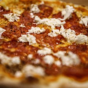 Casimir Pizza en livraison de repas à domicile et click & collect avec LYON Eats.