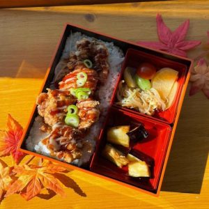 Momiji cafe en livraison de repas à domicile et click & collect avec LYON Eats